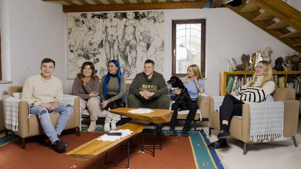 Серія Hungry Games