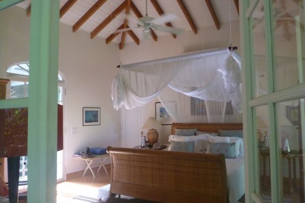 Extreme Vacation Homes