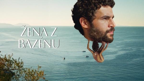 Žena z bazénu
