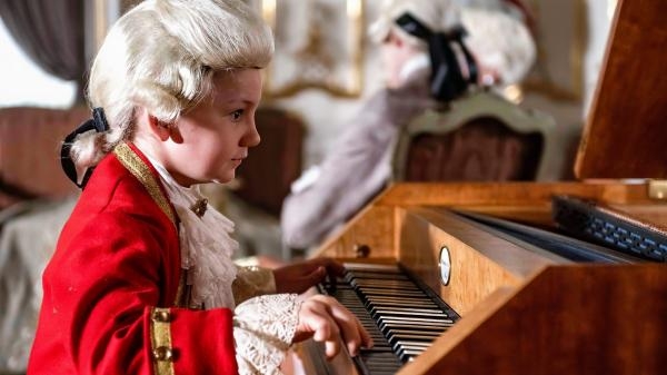 Mozart: Rise of a Genius