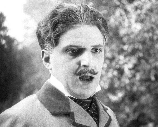 The best czechoslovakian romantic movies from year 1938 online