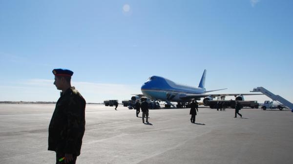 Air Force One: Američki ponos