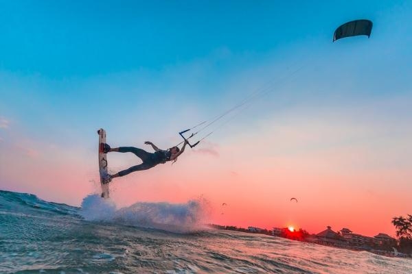 Nomads - Kitesurfing Tahiti