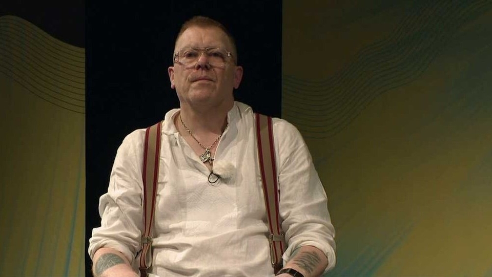 Документ Jón Gnarr