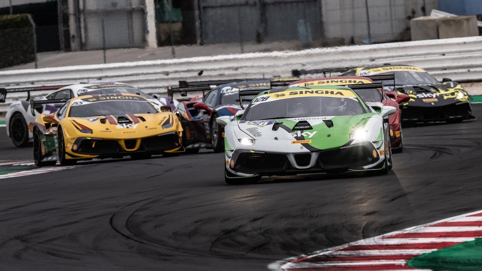 Ferrari Challenge Europe: Wyścig w Barcelonie