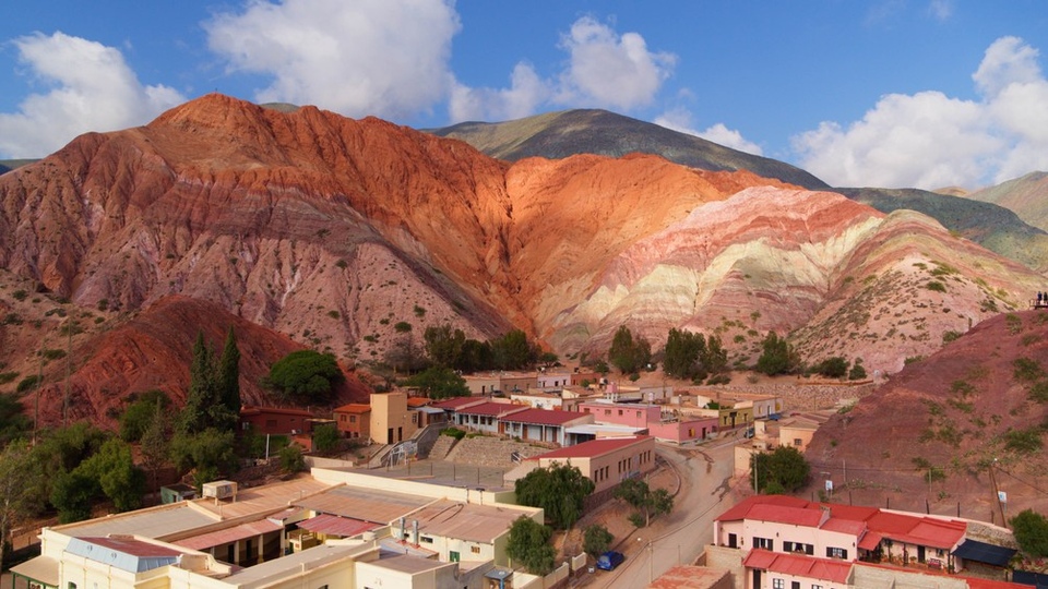 Dokument Země kontrastů