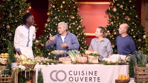 Cuisine ouverte, la table des fetes