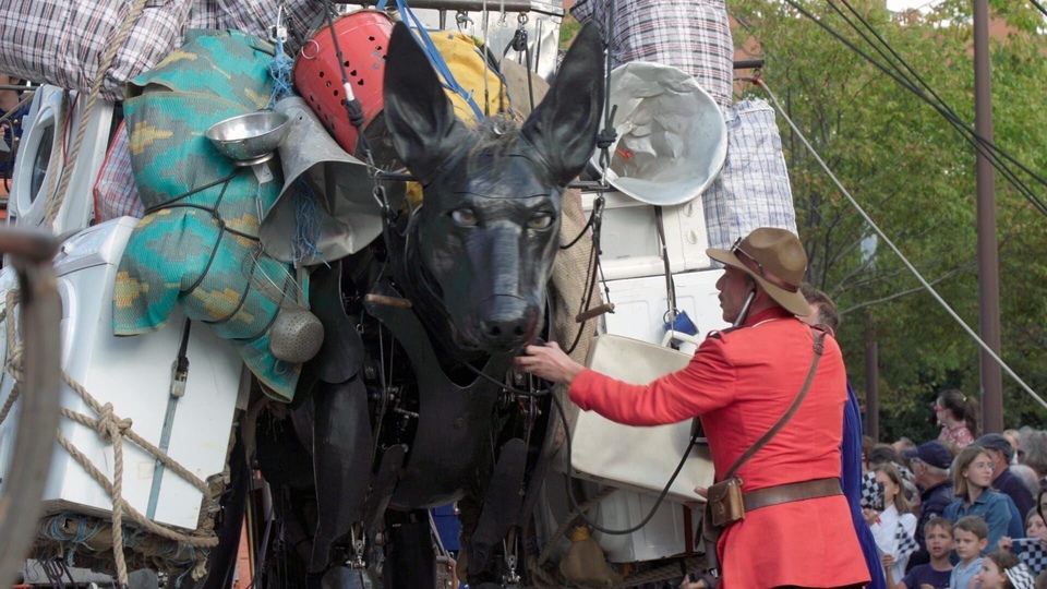 Dokument Des géants dans ma cité, Royal de Luxe a&nbsp;Bellevue