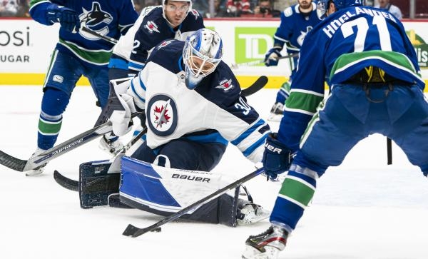 Vancouver Canucks - Winnipeg Jets
