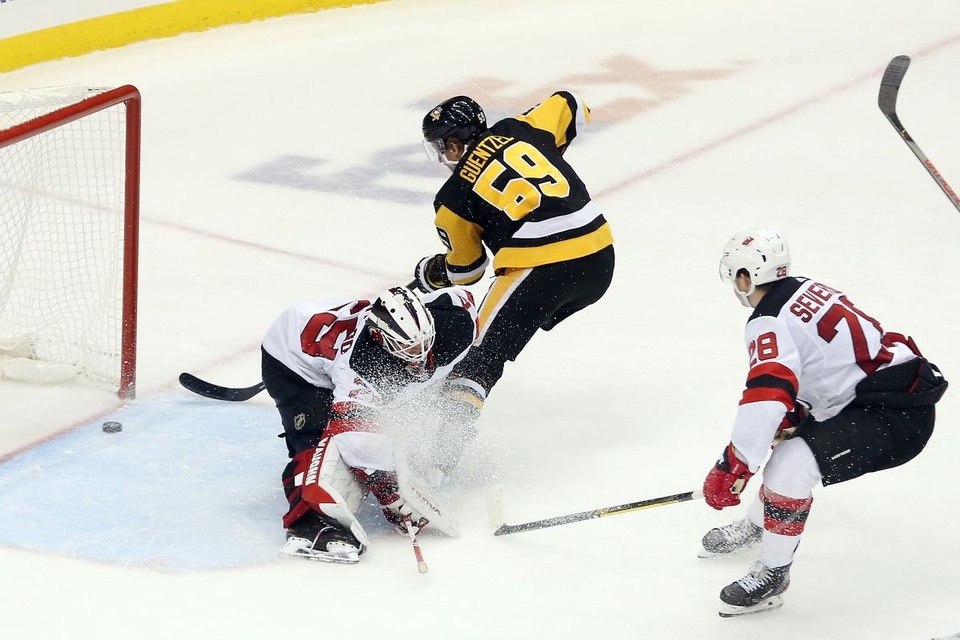 NHL: New Jersey Devils - Pittsburgh Penguins