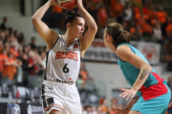 Basketbal: Žabiny Brno - Tango Bourges Basket