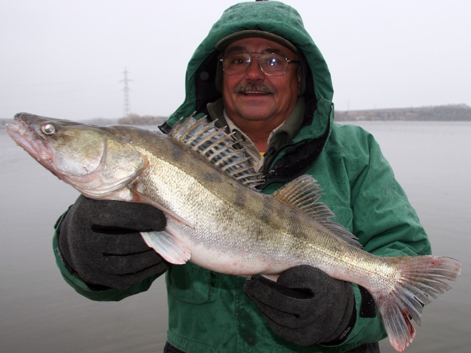 Documentary Match Fishing - I v největší zimě