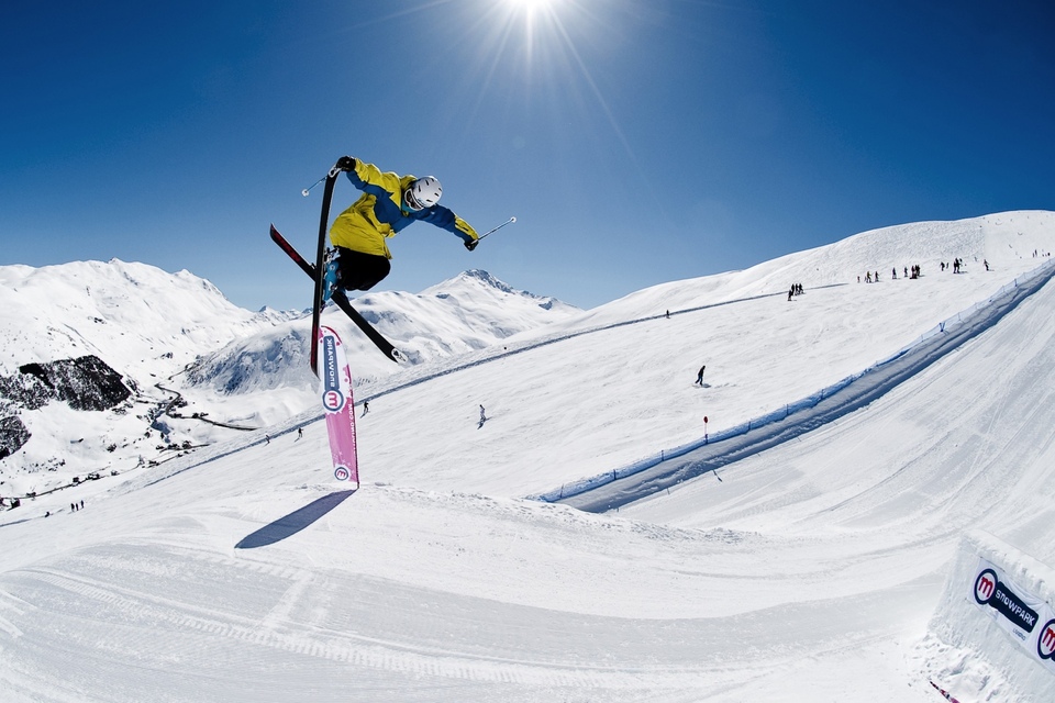 The best skiing online