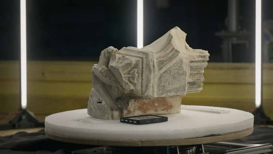 Документ Notre-Dame: Co se skrývá v podzemí?