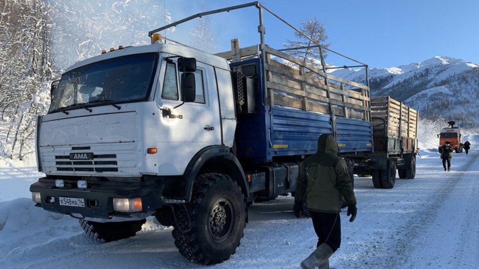 Dokument Kamionem přes zamrzlou Sibiř