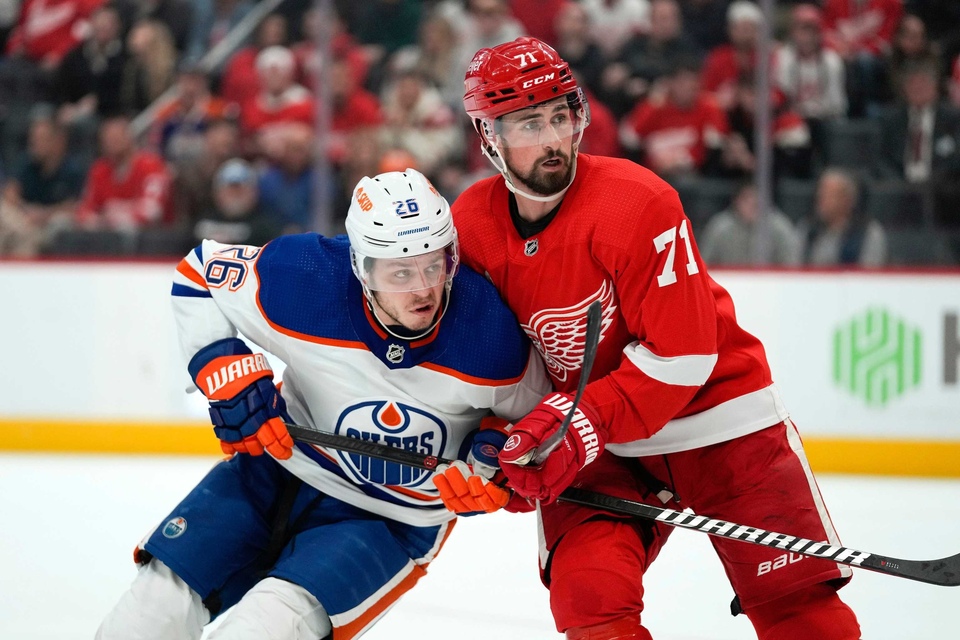 Nhl: Detroit Red Wings - Edmonton Oilers