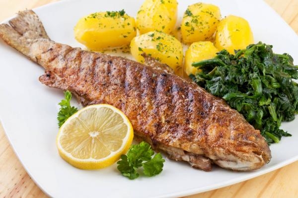 Kuchyně milovníků ryb - Bílé halászlé