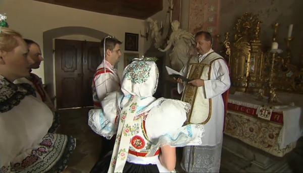 Rekonstrukce slovácké svatby