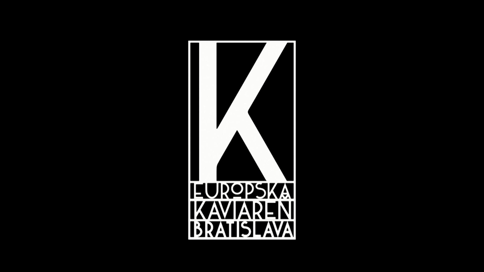 Európska kaviareň: Bratislava (John Kampfner)