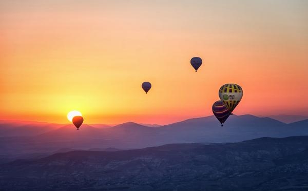 World´s First: Ride on a hot air balloon
