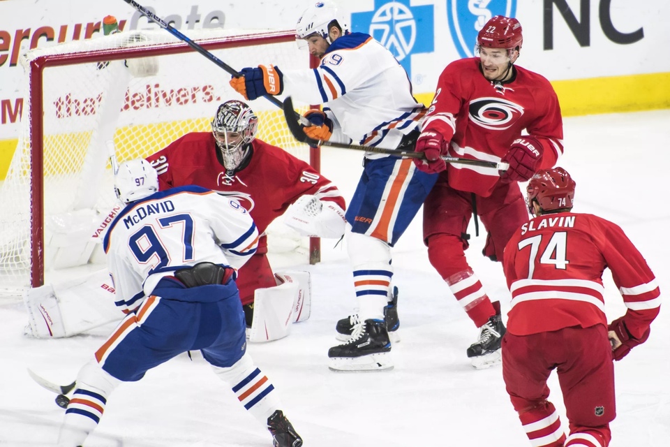 Carolina Hurricanes - Edmonton Oilers