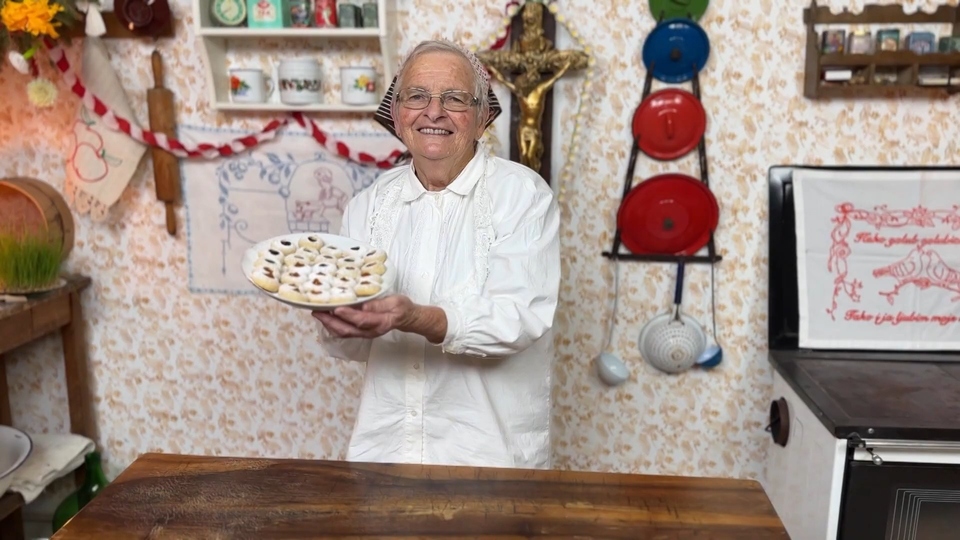 Dokumentarci Adventski kalendar babičinih kolača