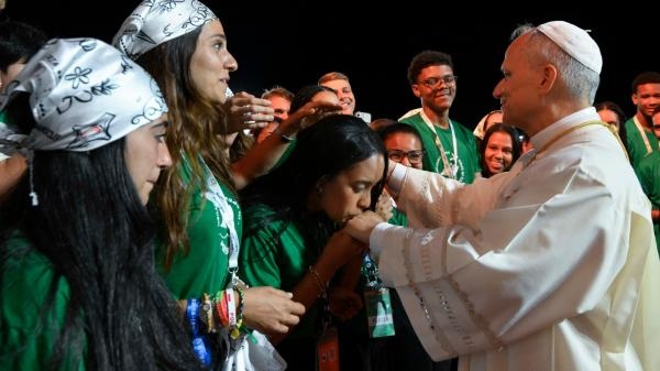 Přílet a uvítací ceremoniál na mezinárodním letišti Paříž-Orly