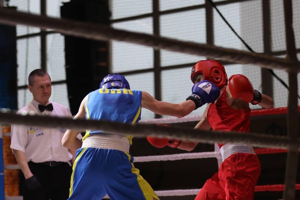 Бокс. Прем'єра