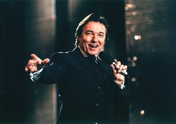 Karel Gott swingující