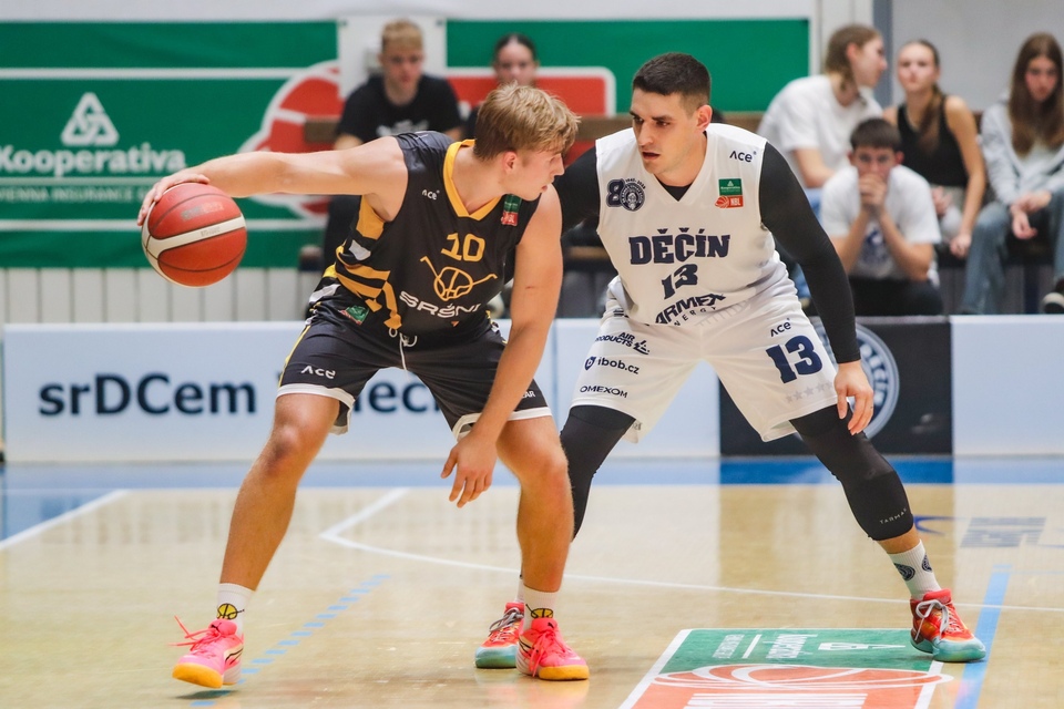 Basketbal: Sršni Photomate Písek - BK ARMEX ENERGY Děčín