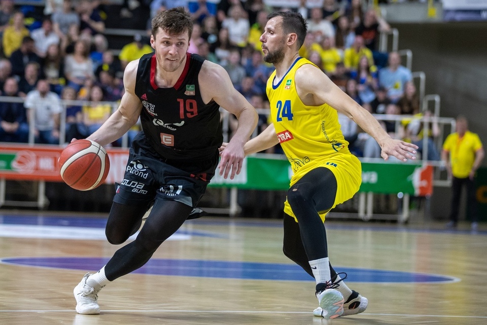 JDA Bourgogne Dijon - BK Opava
