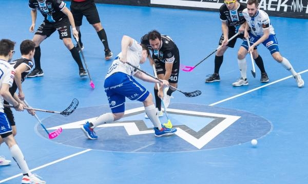 Florbal: FAT PIPE FLORBAL CHODOV - ACEMA Sparta Praha