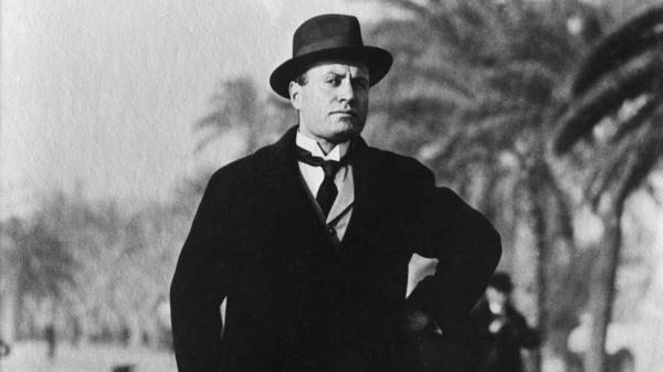 Mussolini, prvi fašist