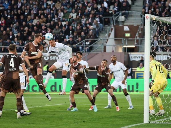 Bayer Leverkusen - FC St. Pauli