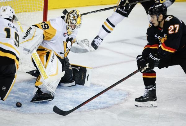 NHL: Pittsburgh Penguins - Calgary Flames