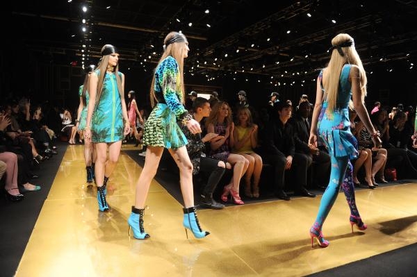FASHION EVENT