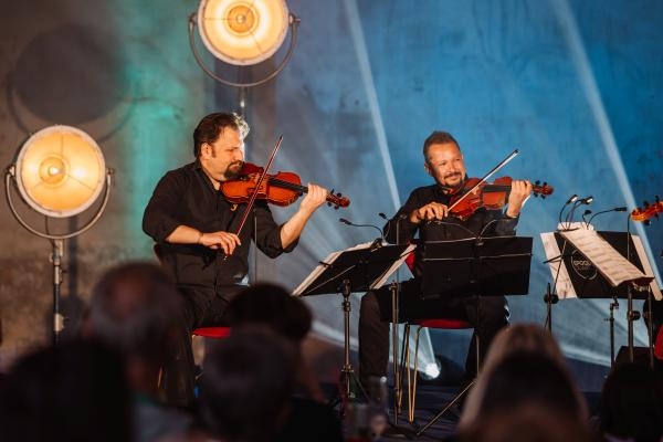 Epoque Quartet 25