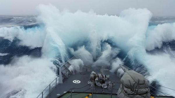 Tajna čudovišnih valova