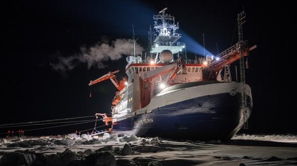 Arktický prúd: Rok v zajatí ľadu