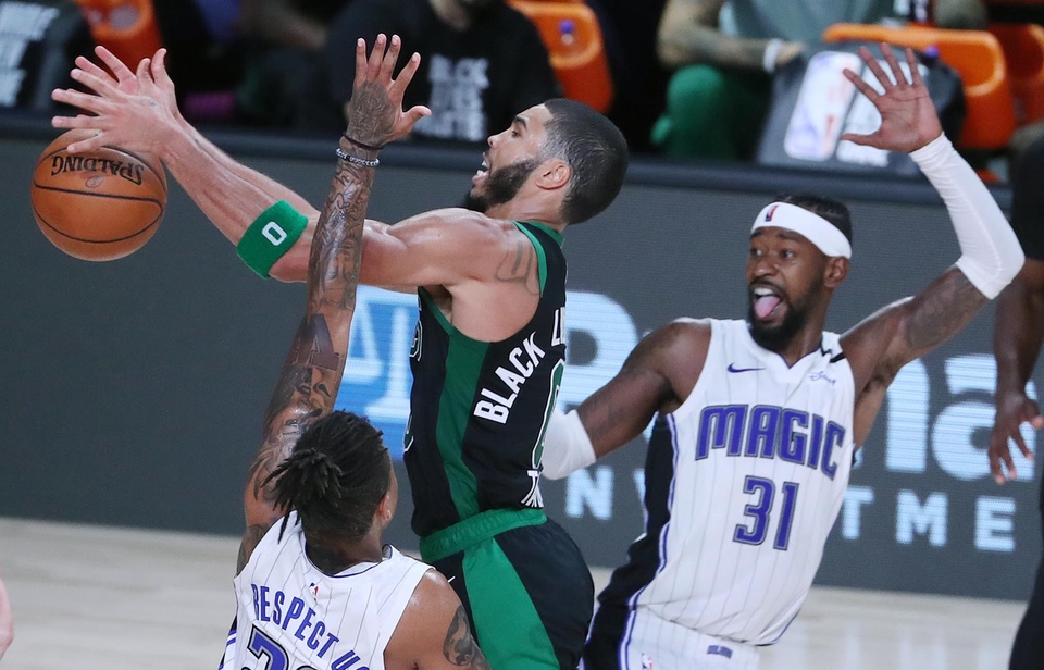 47 basketbalových zápasov online