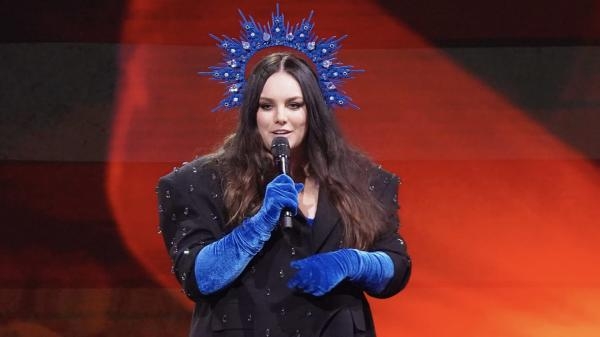 EWA FARNA WEEK: TOP 3 HITY