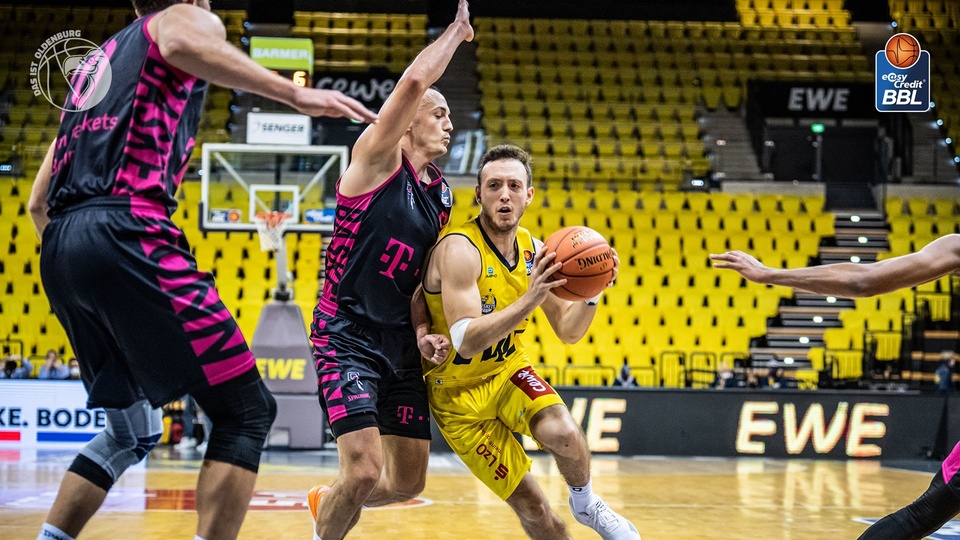 EWE Baskets Oldenburg - Telekom Baskets Bonn