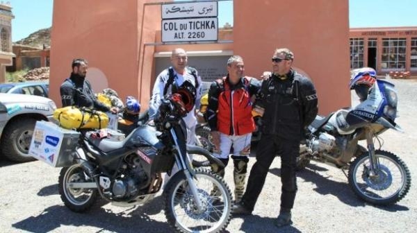 Moto(s)poušť aneb Moto cestou necestou