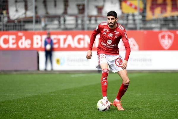 Rozhovory s hvězdami Ligue 1 - Pierre Lees-Melou