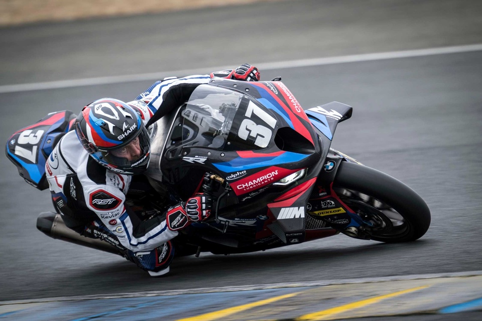 Motorky: EWC All Access