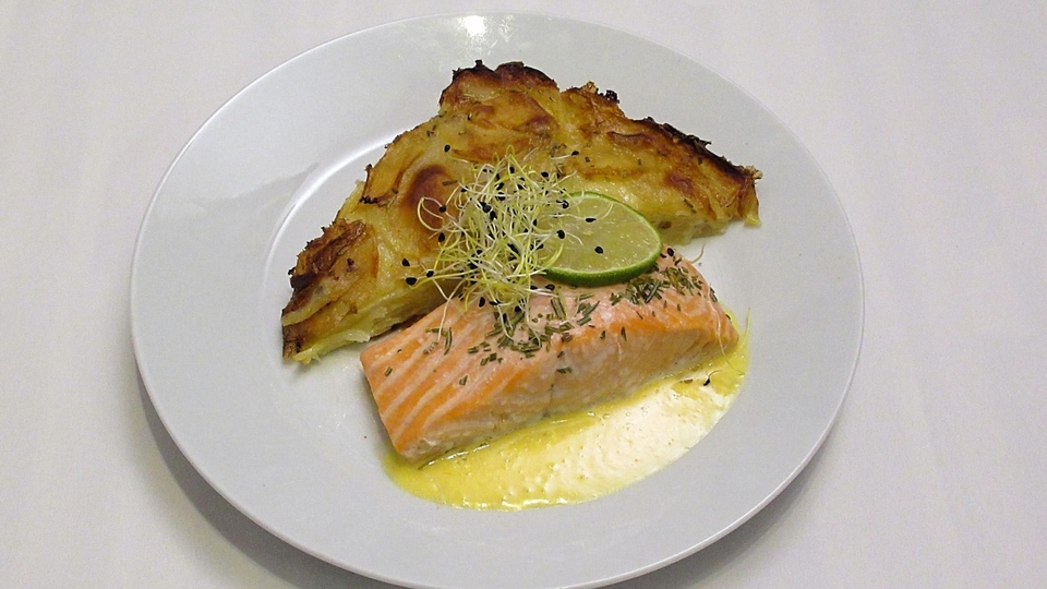 Dokument Kuchyně milovníků ryb - Losos na středomořský způsob se smetanovou omáčkou