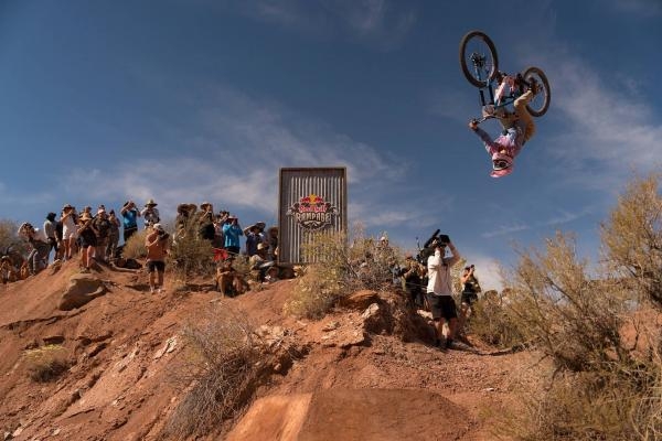 Making History: The Women of Freeride