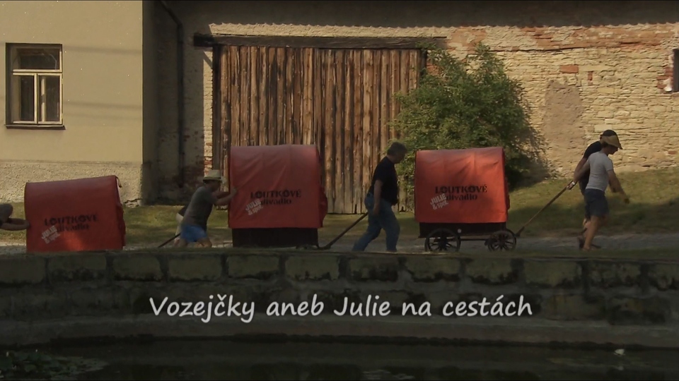 Documentary Vozejčky aneb Julie na cestách