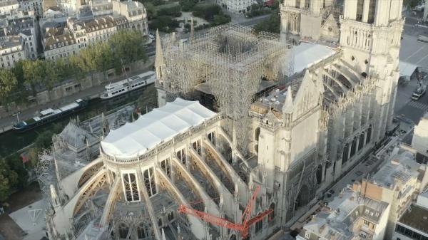 Záchrana katedrály Notre Dame