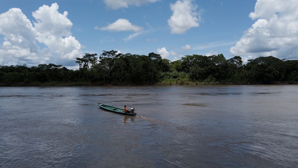 Dokumentarci En quetes indigenes